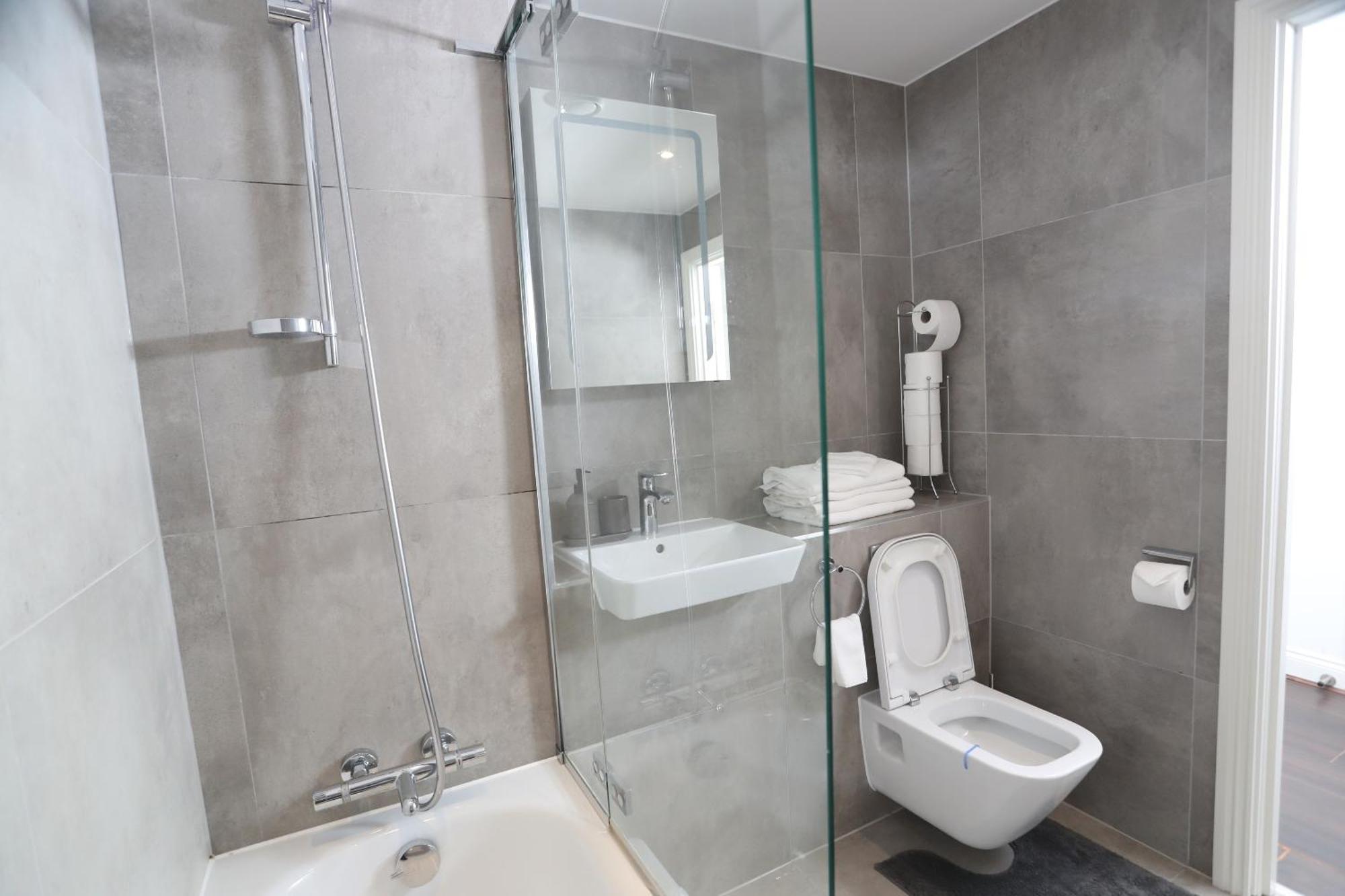 Luxury Apartments In Central Watford Watford  Exterior photo